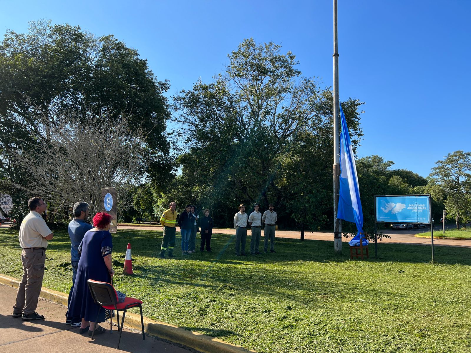 Los Parques Nacionales cumplen 120° y en Iguazú celebraron con una nueva bandera del pabellón nacional