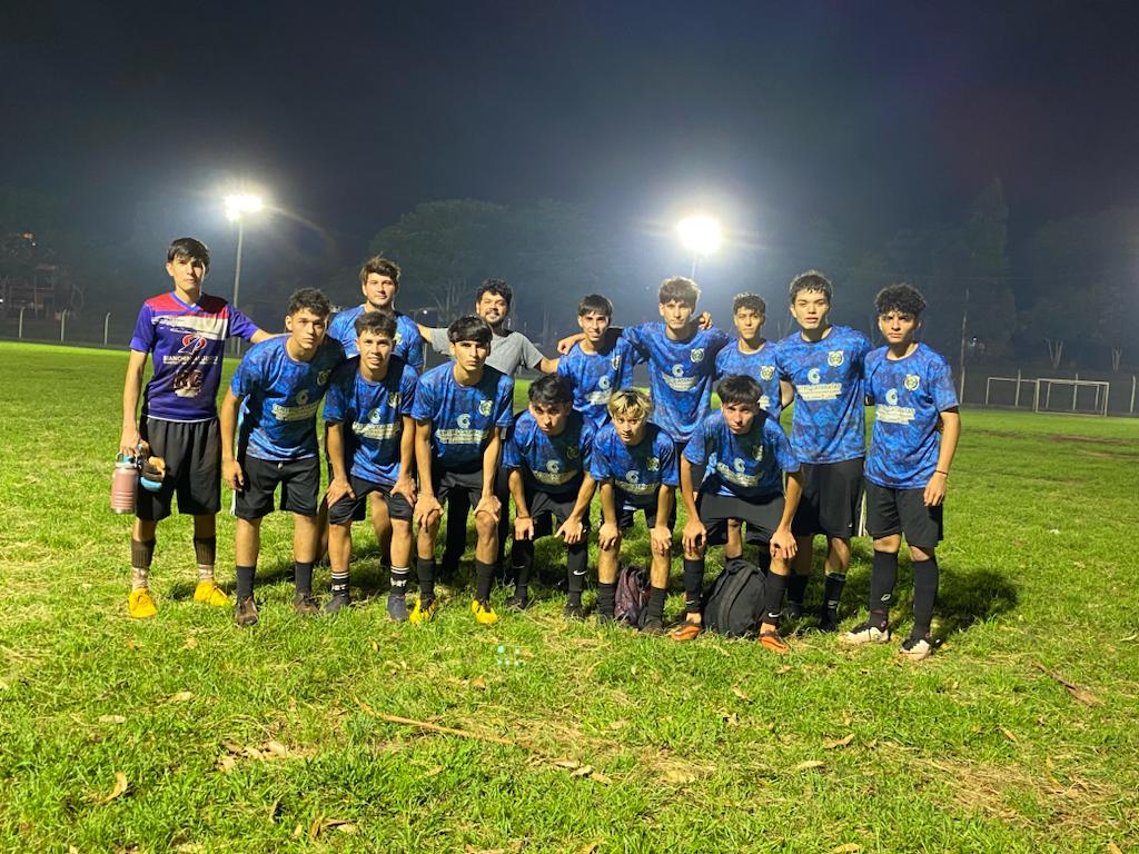 Star Forever de Iguazú se enfrenta esta noche al Itatí en semifinales en Puerto Libertad