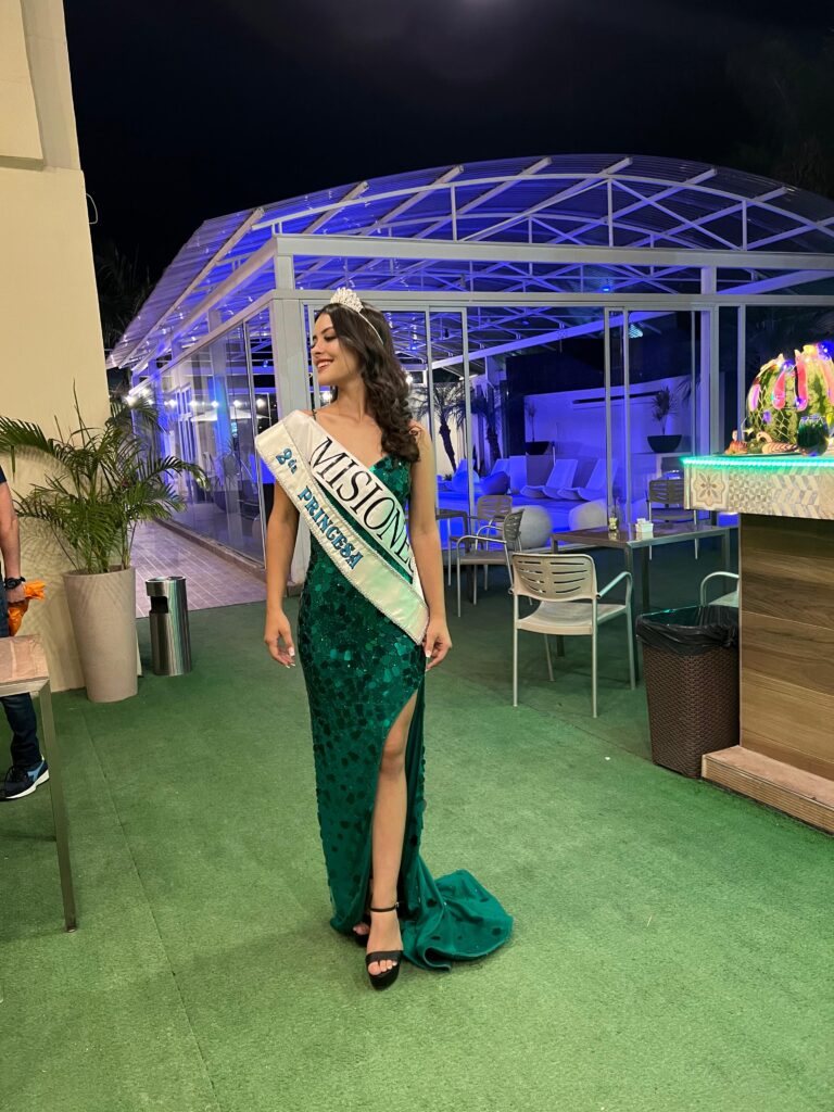 La Misionera Yenifer Da Silva fue coronada como 2º princesa en Miss Argentina