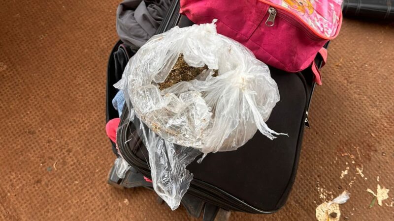San Antonio: Con marihuana en el equipaje quiso cruza a Brasil a pie y fue detenido.