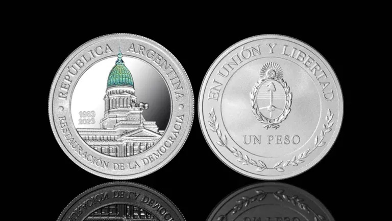 El Banco Central emitió una moneda de plata para conmemorar el 40° del regreso de la Democracia