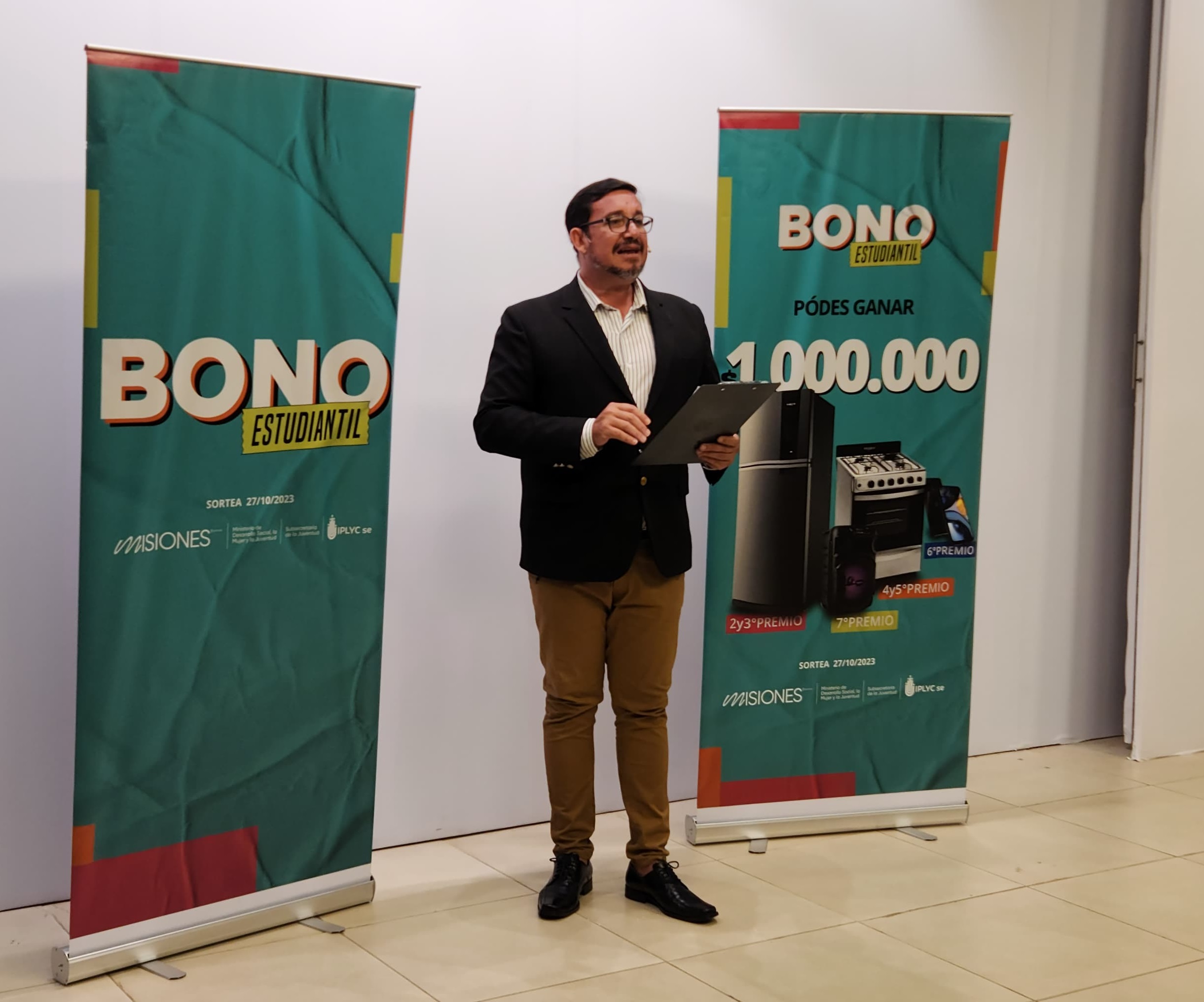 El primer premio del Bono Estudiantil se vendió en Aristóbulo del Valle