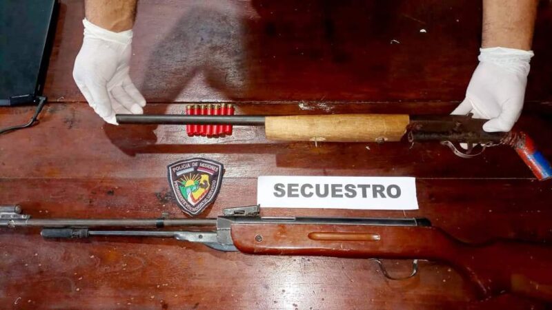 La policía decomisó armas y municiones tras una denuncia por amenazas y violencia familiar