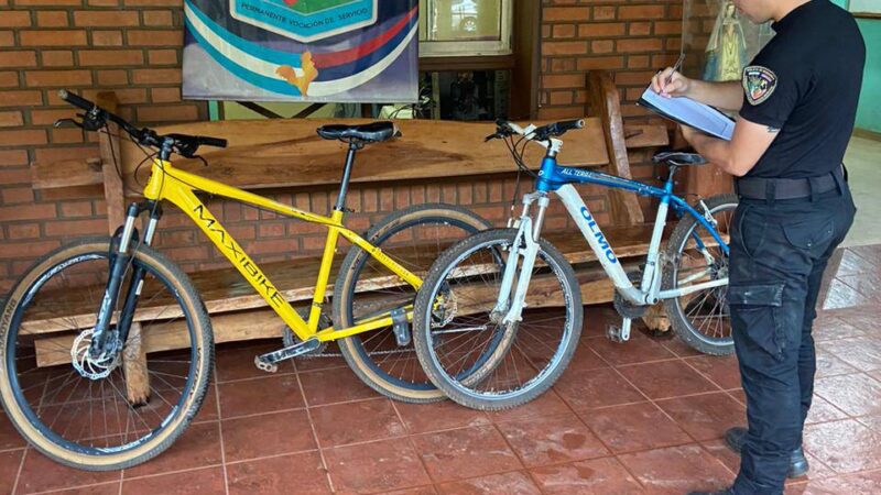 Robaron dos bicicletas a una empresa de turismo y fueron retenidos por los vecinos