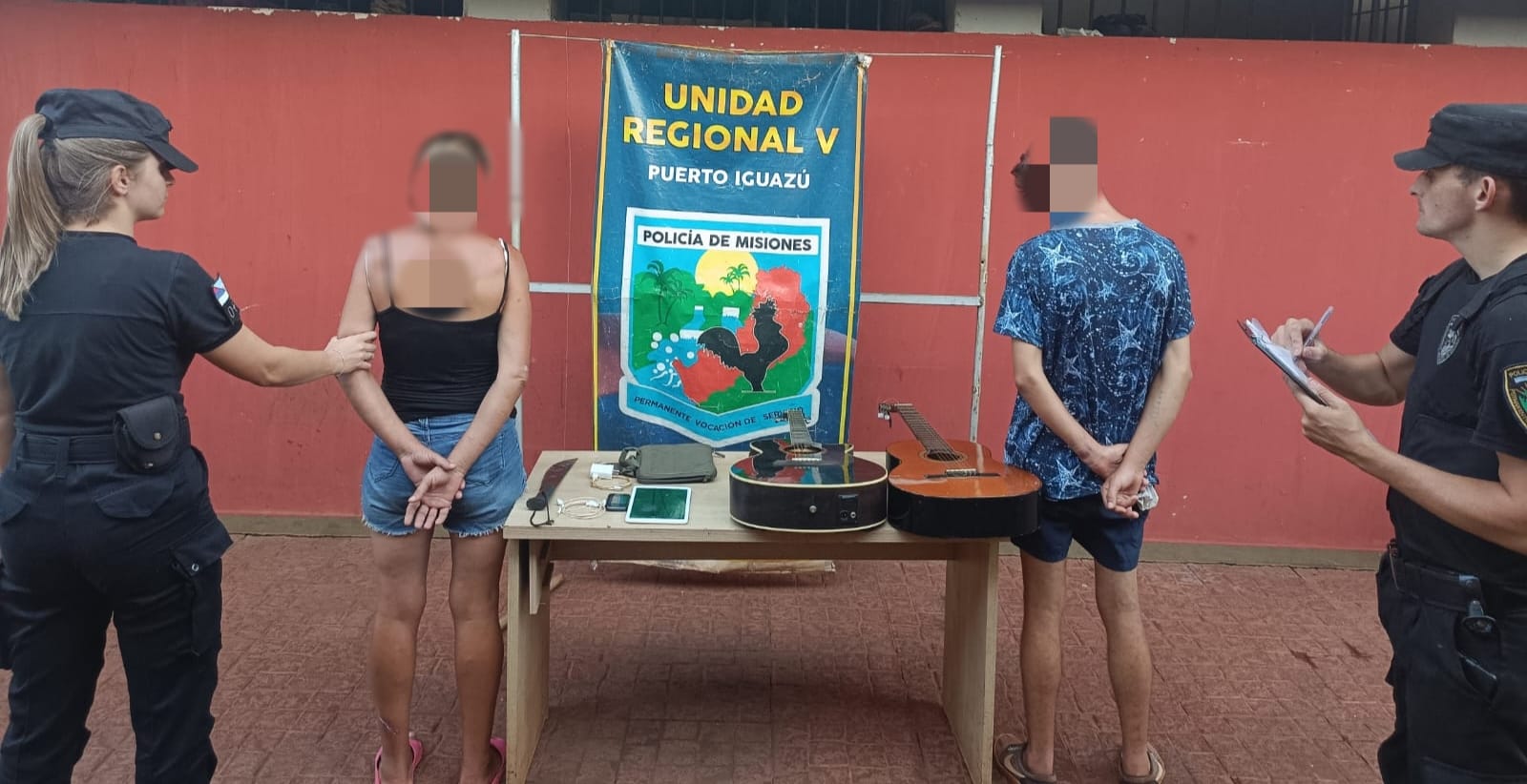 Los detuvieron con guitarras robadas de una vivienda en Comandante Andresito