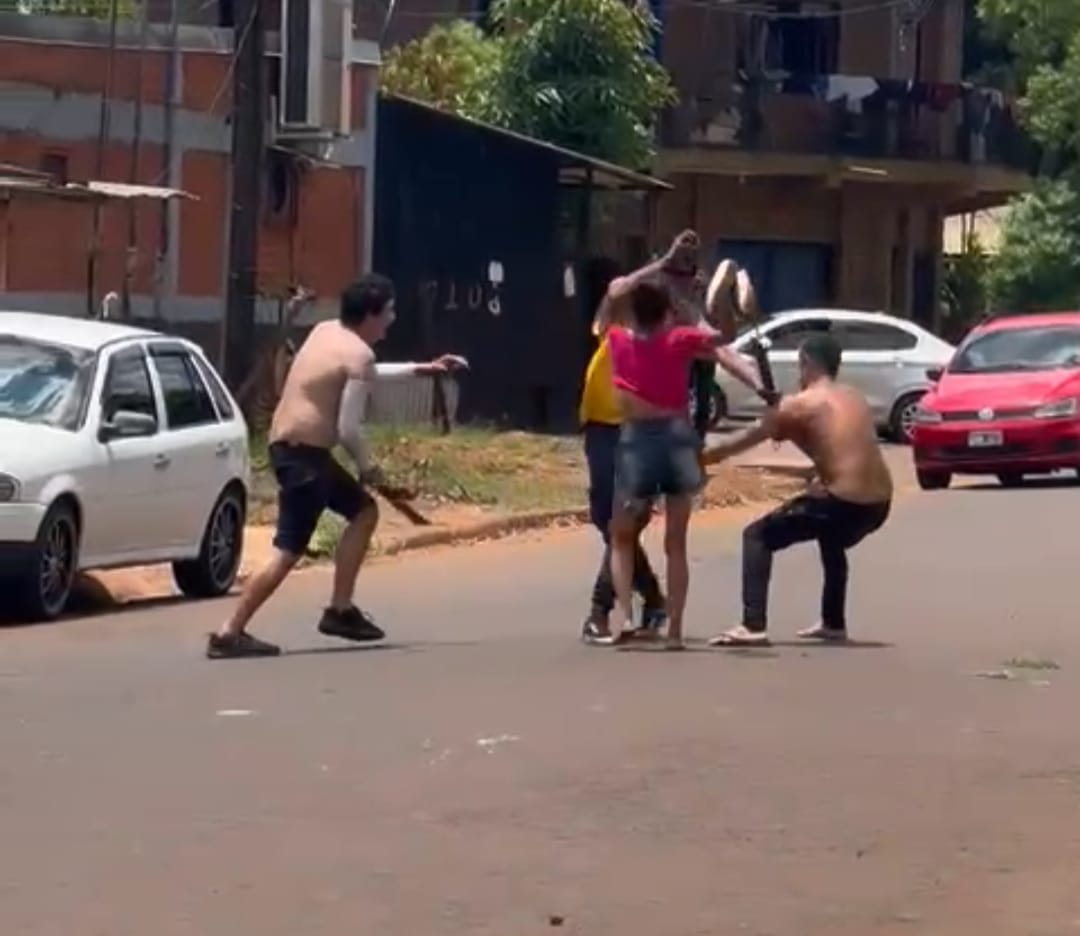 Pelea callejera dejó a un herido de arma blanca