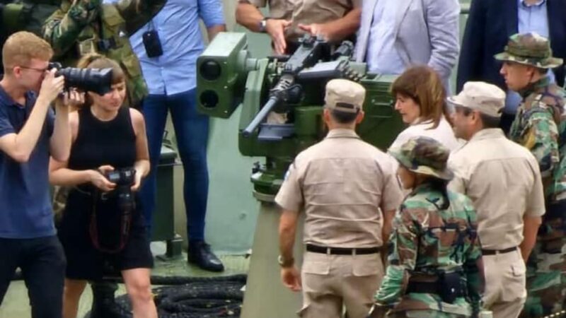 Bullrich se reunió con los jefes de las fuerzas e inauguró un centro de inteligencia