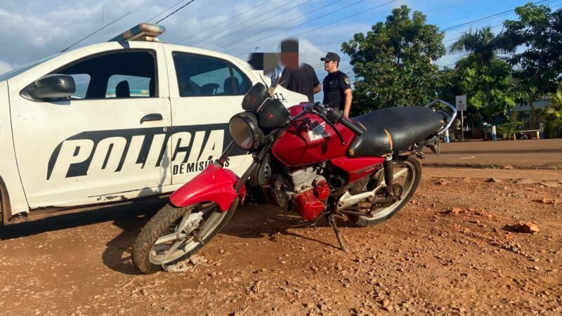 Andaba en una moto robada y dijo que la compró en un taller, la devolvió