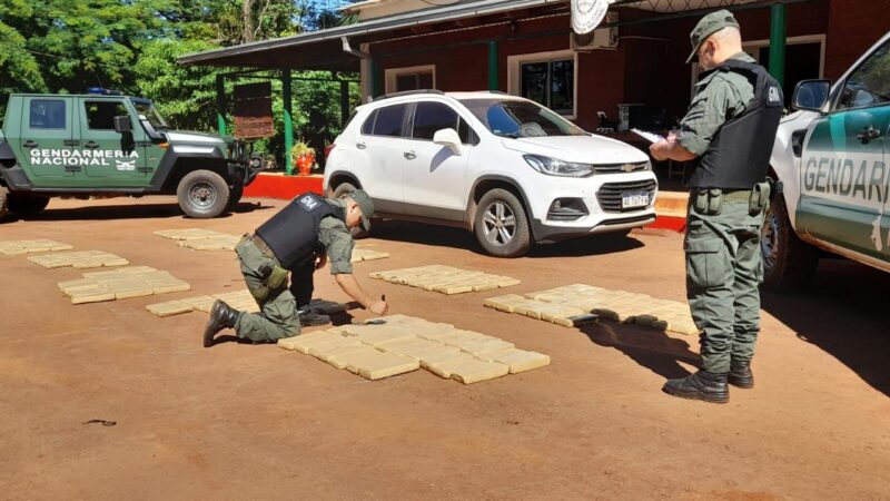 Gendarmería de Misiones sacó de las calles más de 300 kilos de marihuana y 24 mil paquetes de cigarrillos ilegales