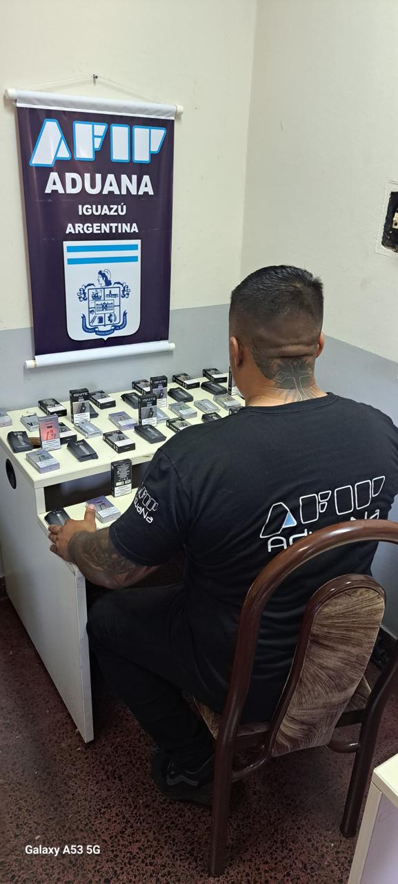 Misioneros intentaron ingresar al país con cigarrillos electrónicos prohibidos por la ANMAT