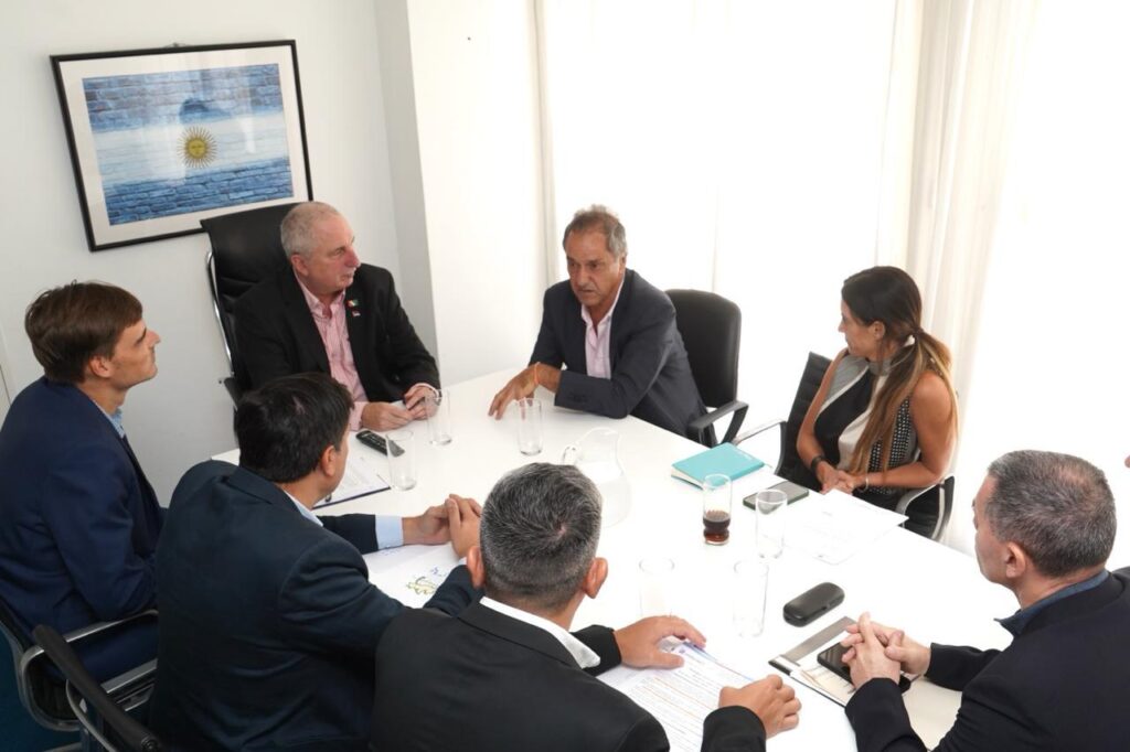 Passalacqua se reunió con Daniel Scioli, para abordar agenda conjunta en deportes y turismo