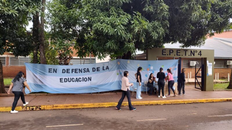 Iguazú: Docentes reclaman aumento salarial y mejores condiciones para los alumnos
