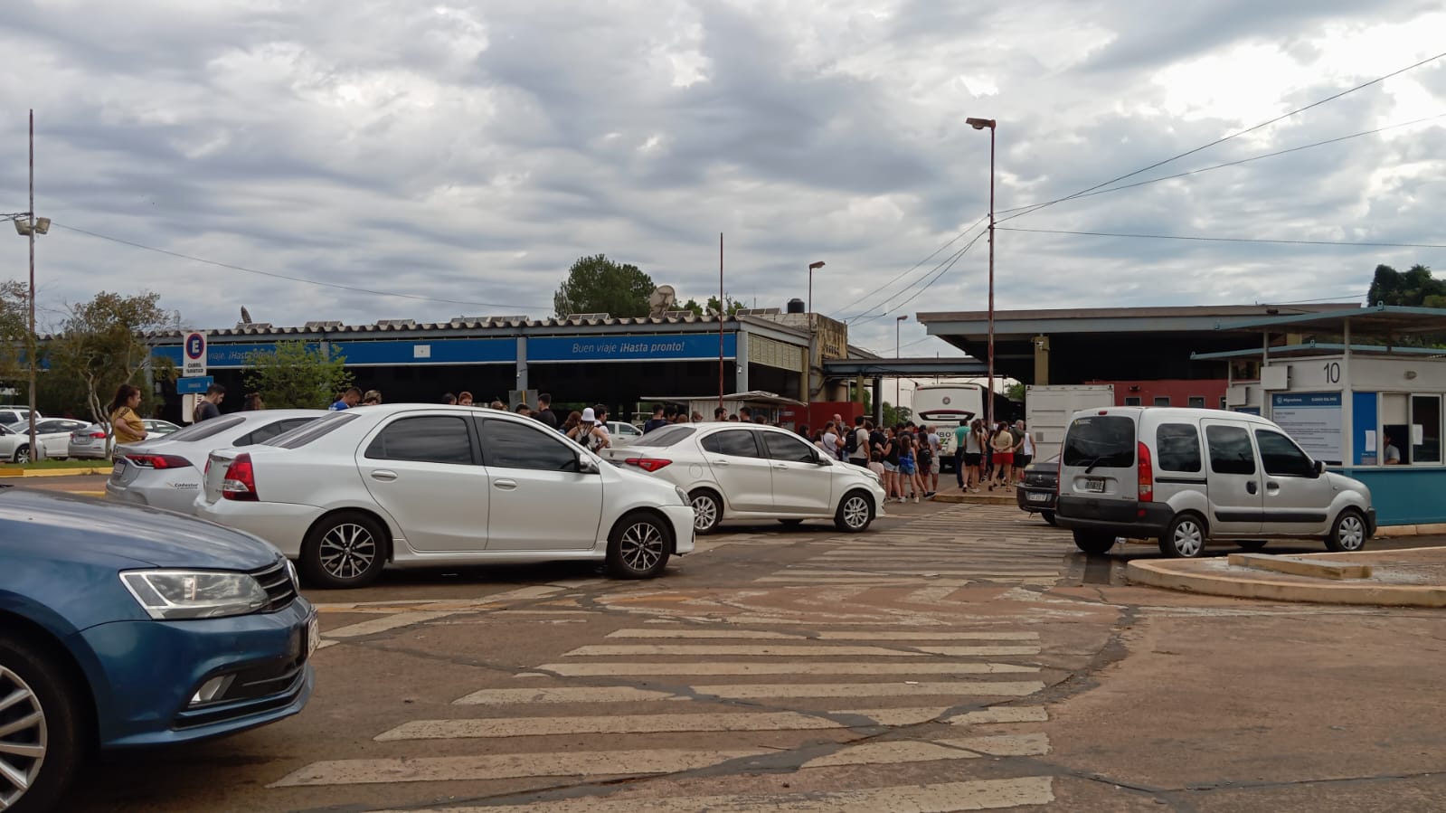 Mas de 150 mil personas pasaron por el centro de frontera de Iguazú durante Semana Santa
