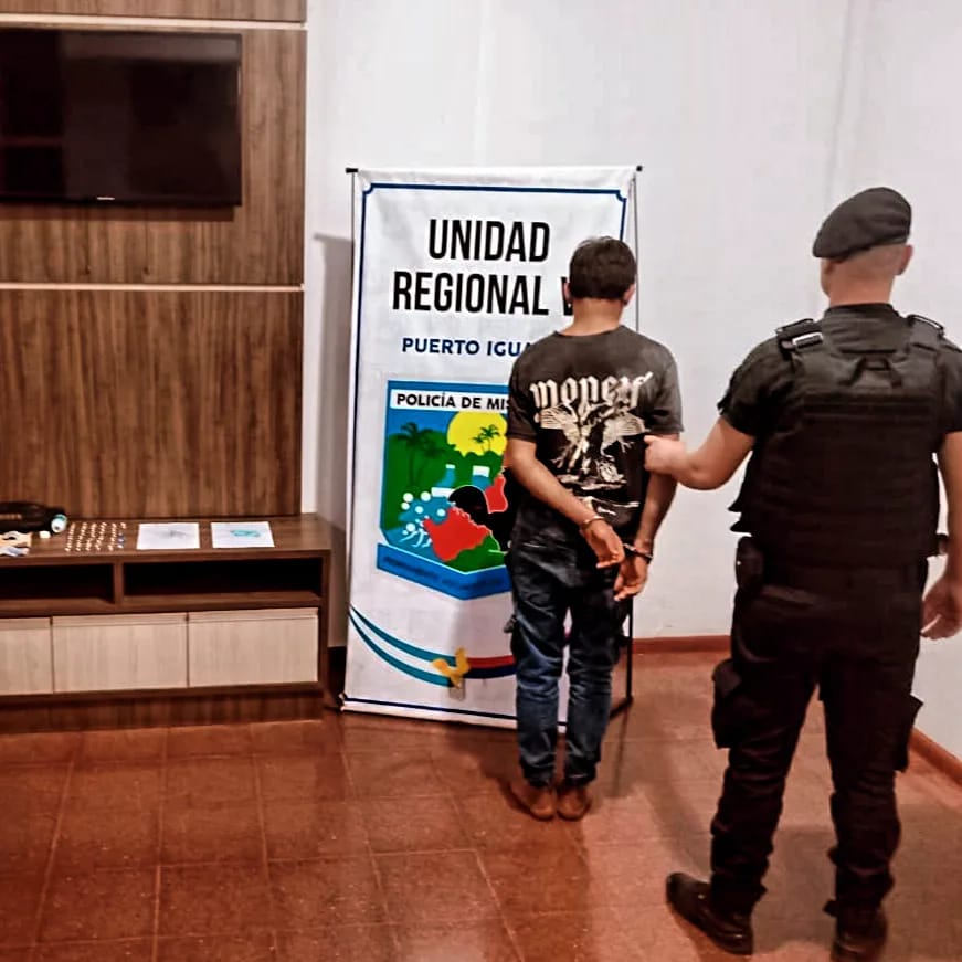 Procedimientos antidrogas: detuvieron a un narcodelivery con dosis de cocaína en Iguazú