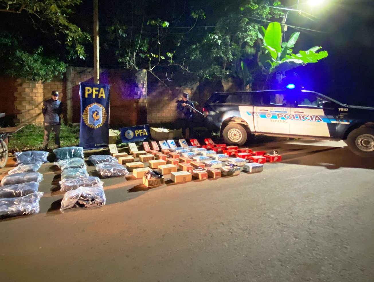 Federales demoraron a un hombre que transportaba mercadería de contrabando