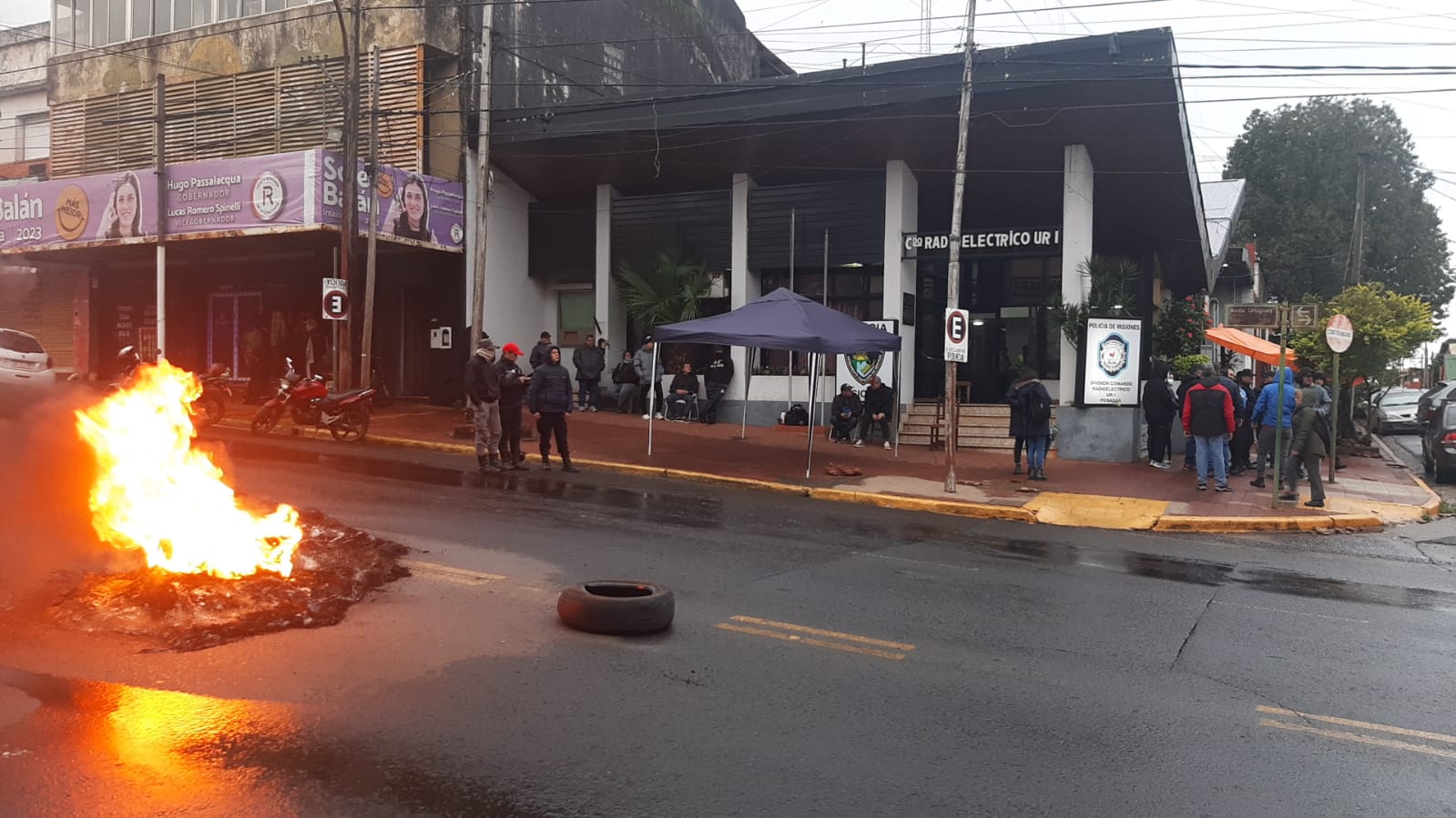 Protesta de policías en Posadas: «Queremos que se garantice la canasta básica y se abra el diálogo»