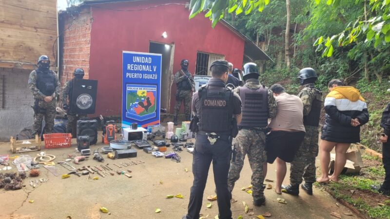 Desbarataron un centro de acopio de bienes robados y de venta de drogas en Iguazú