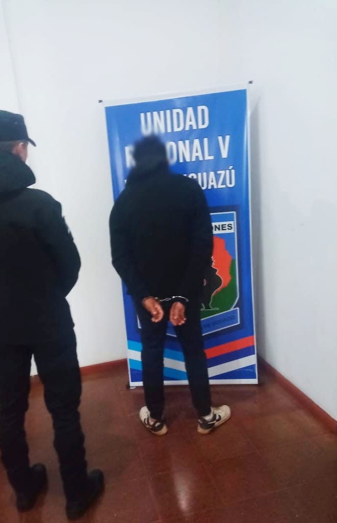 Fue víctima de robo mientras jugaba en un tragamonedas, la policía detuvo al delincuente
