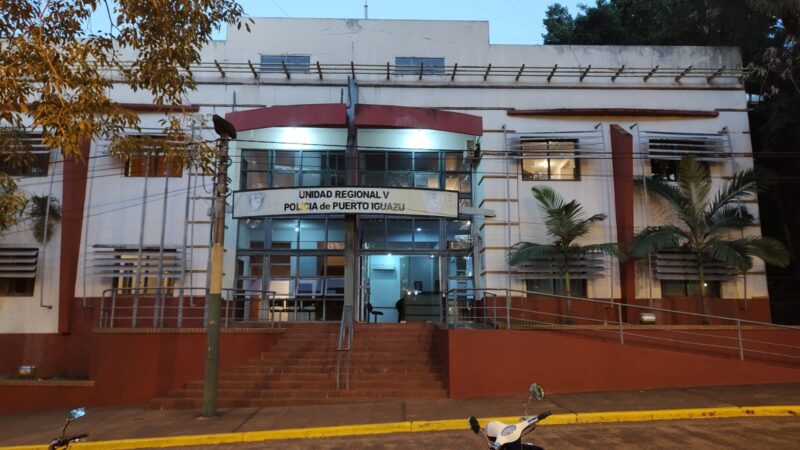 La policía investiga un hecho dónde un hombre resultó con heridas de arma blanca