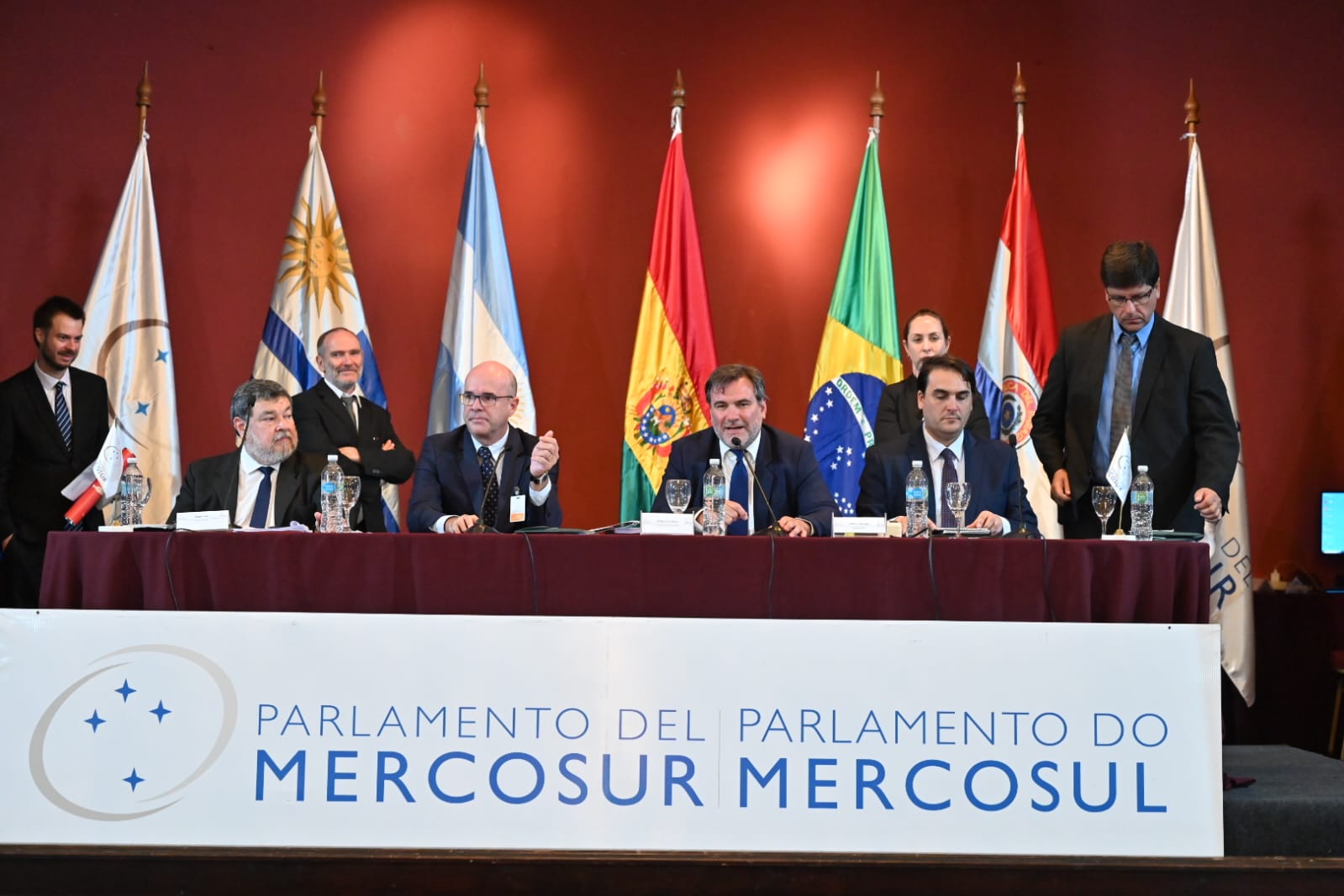 Parlasur: Este sábado habrá una audiencia pública para tratar la libre circulación en las fronteras