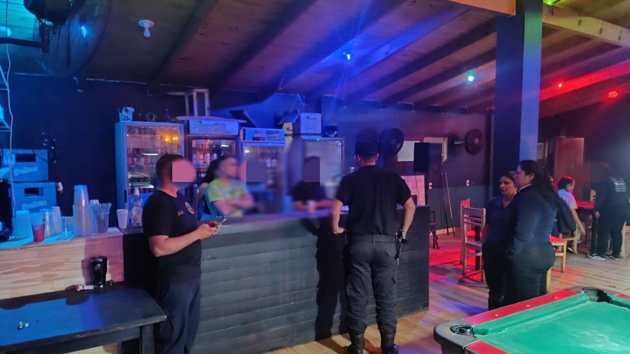 Iguazú: Un bar pool no habilitado fue clausurado por la presencia de menores
