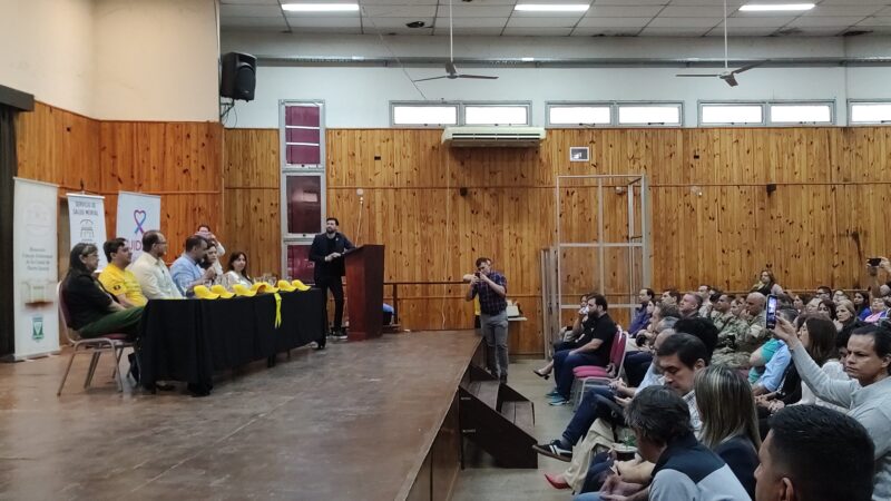 Bajo el Lema “Hablar es la mejor solución” se desarrolló una capacitación sobre prevención de suicidios en Iguazú