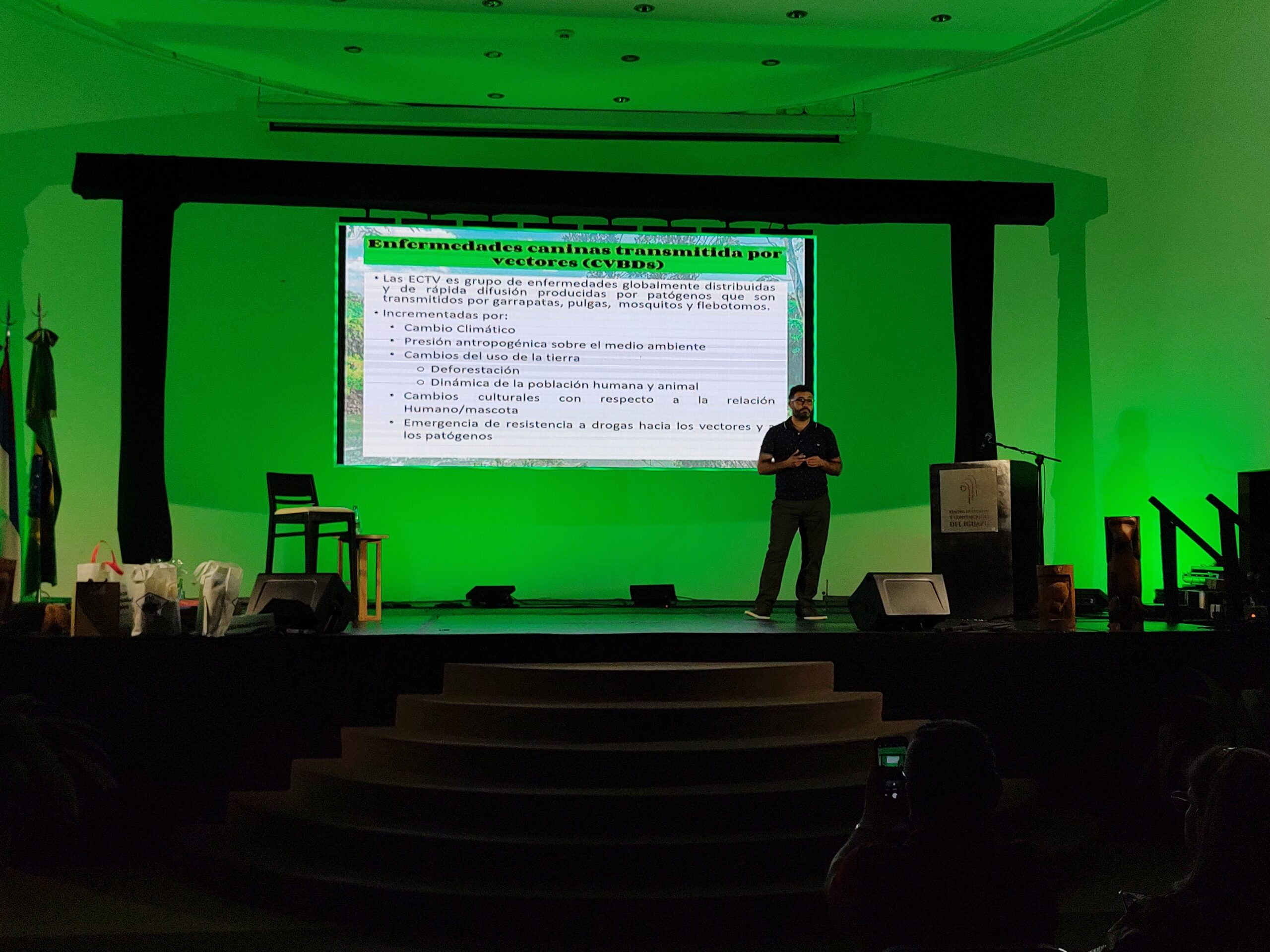 CIVI: Más de 715 veterinarios se capacitaron en Puerto Iguazú