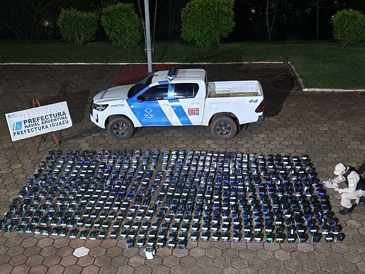 Incautaron un cargamento de cigarrillos electrónicos en la costa del rio Paraná