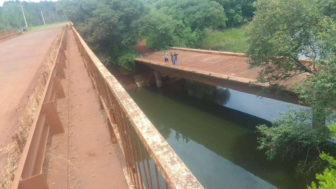 Padre e hija que cayeron a un arroyo de Wanda tras una discusión y forcejeo