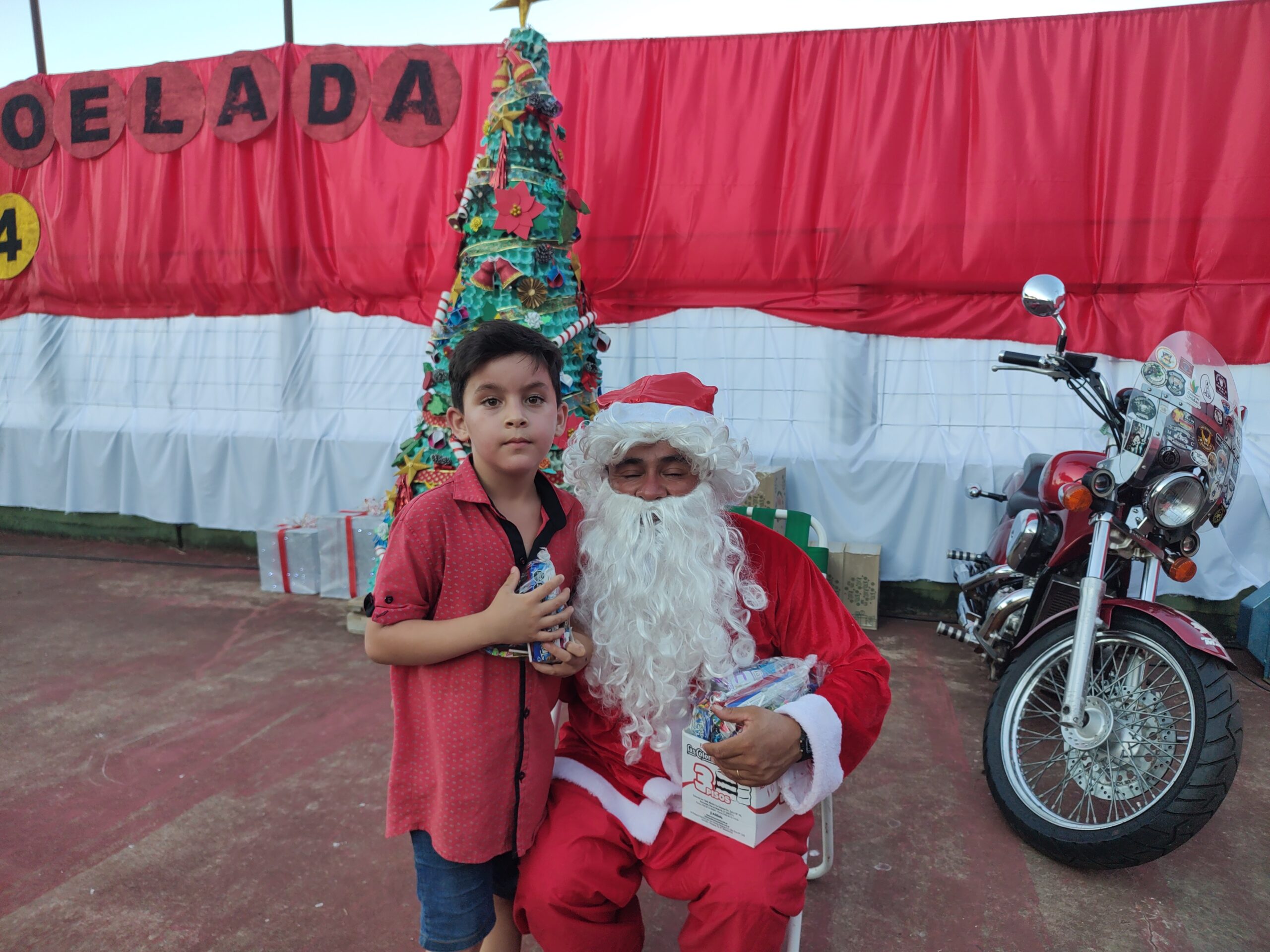 Motopapanoeleada en Iguazú: la sonrisa de los niños, la mayor recompensa