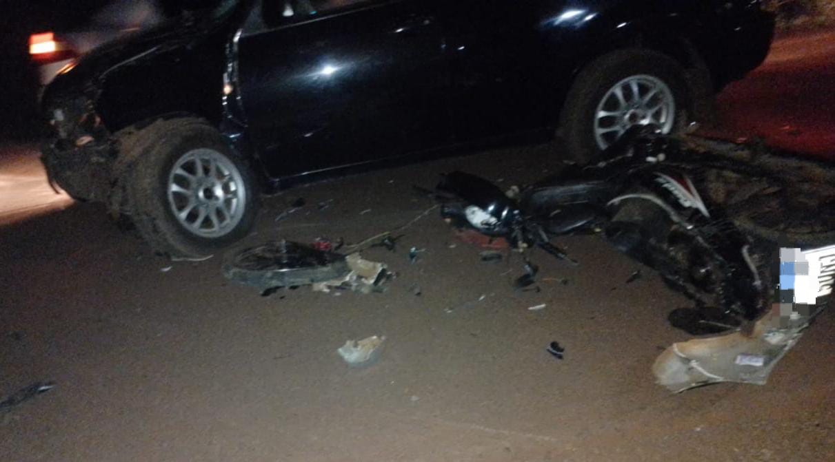 Falleció un motociclista y una joven está en estado grave tras un siniestro vial en Puerto Piray