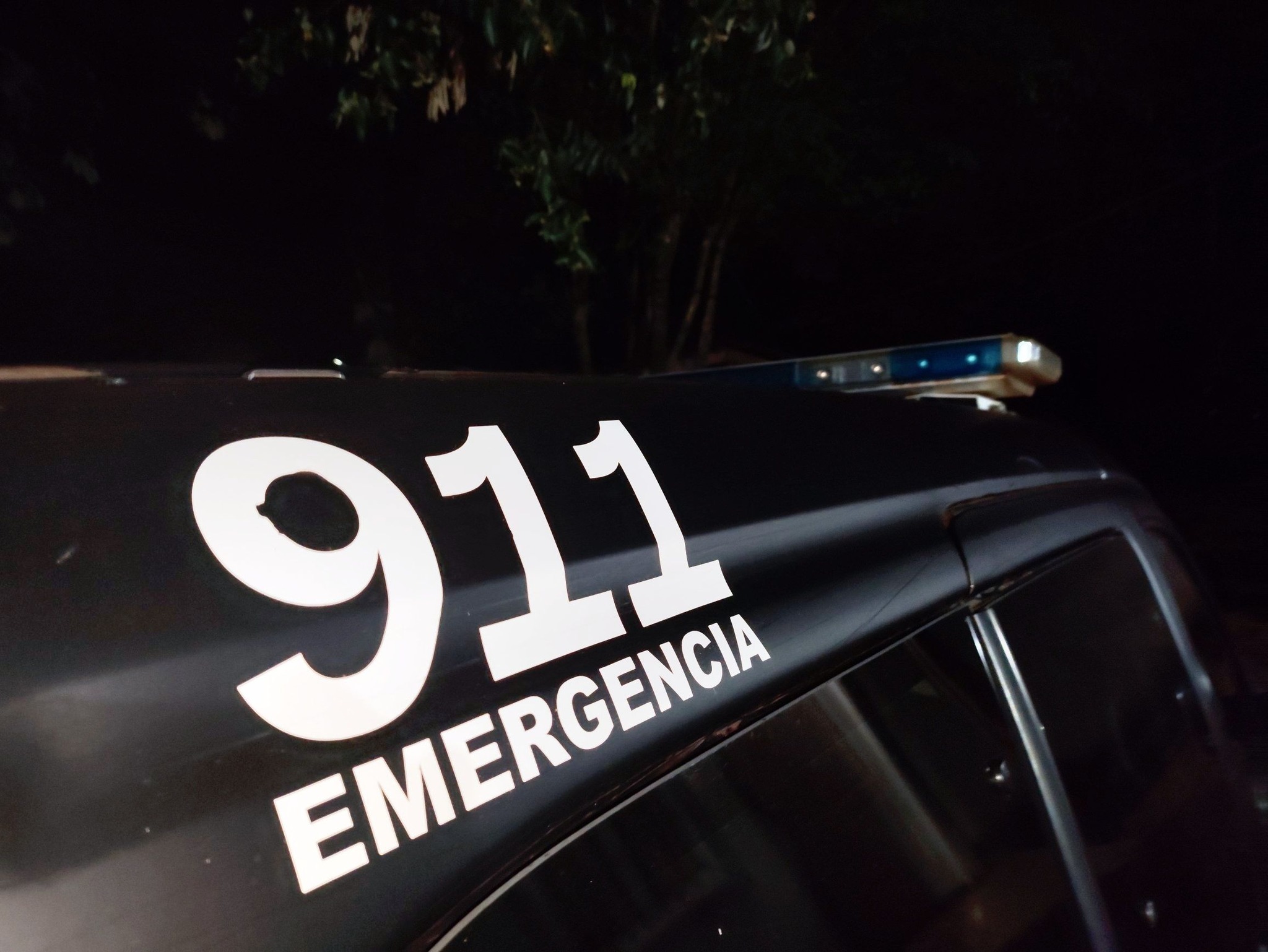 Buscan a un adolescente que fue arrastrado por las aguas en el Lago Urugua-í