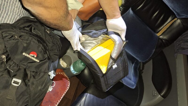 Micro de larga distancia que salió de Iguazú transportaba 5 kilos de cocaína