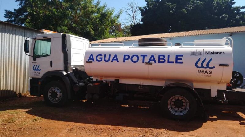 Barrio Altos del Paraná sin agua hace más de una semana y no hay respuesta para los usuarios