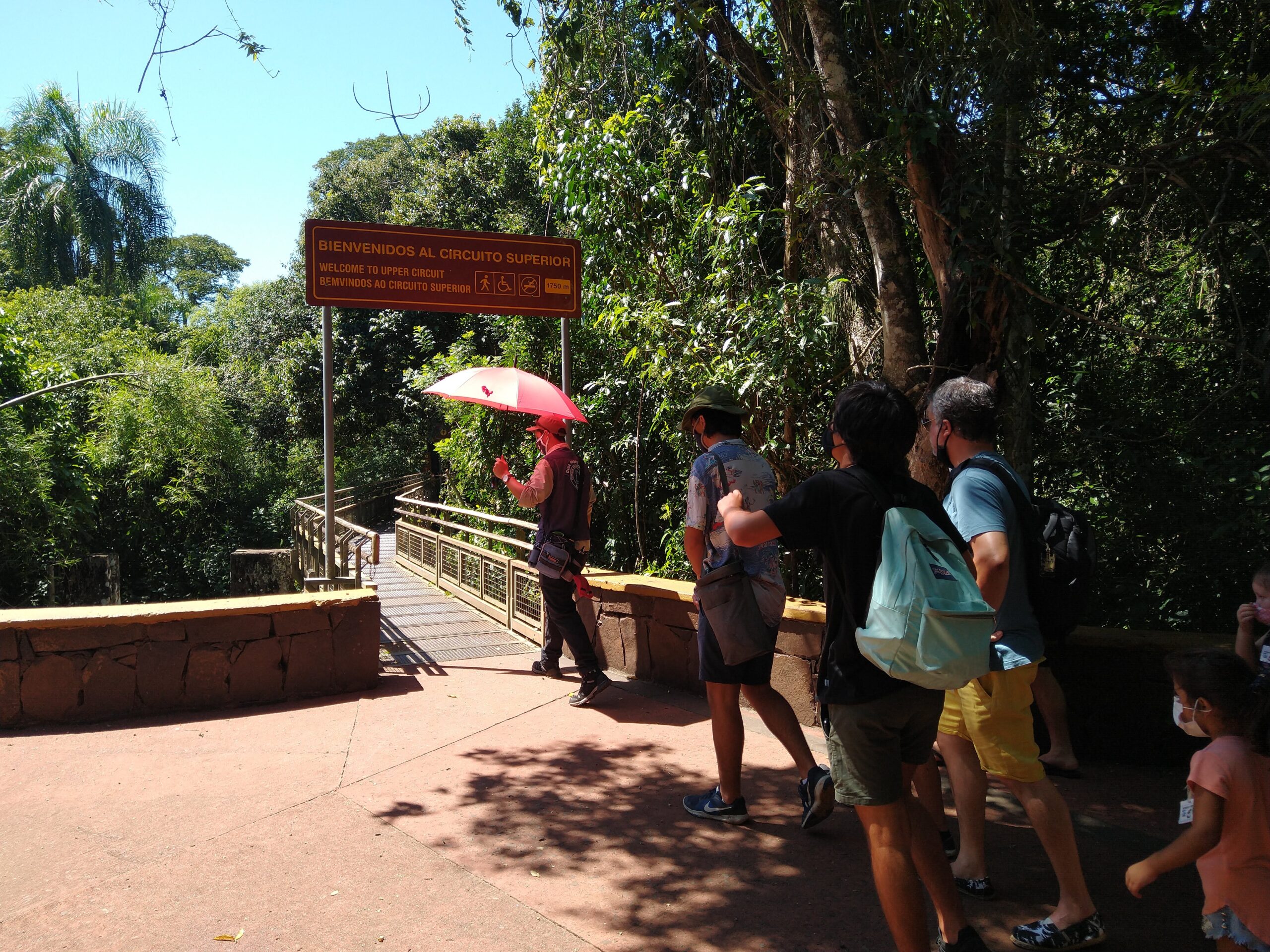 Asociación de Guías de Iguazú trabaja para reducir el impacto de la desregulación