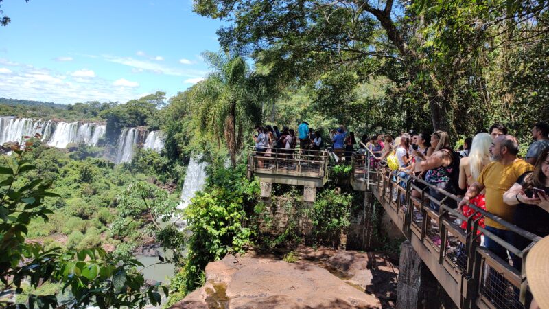 Más de 14 mil turistas visitaron cataratas los dos primeros días del fin de semana largo