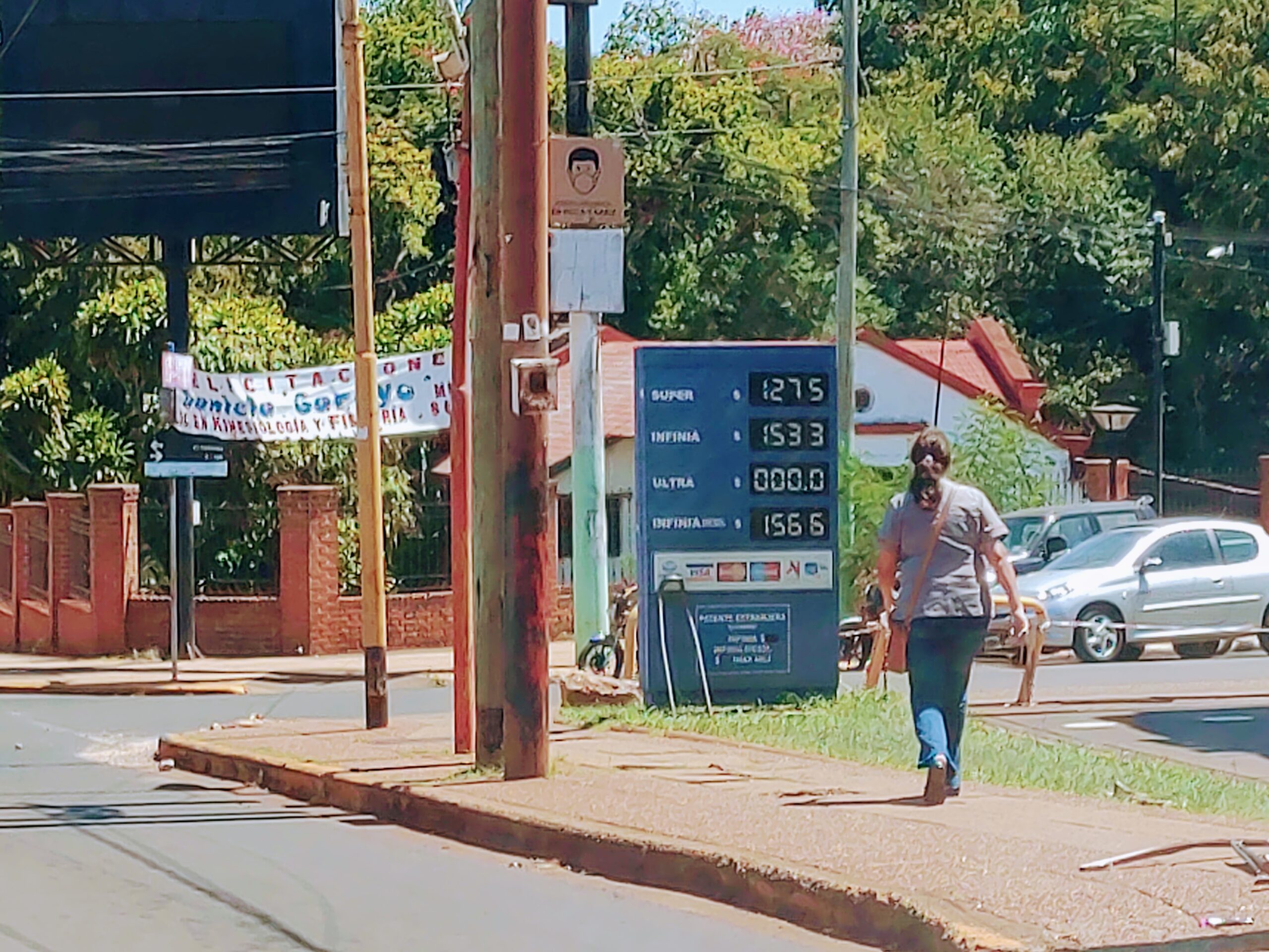 En Iguazú el incremento del combustible no llegó al 2% por litro