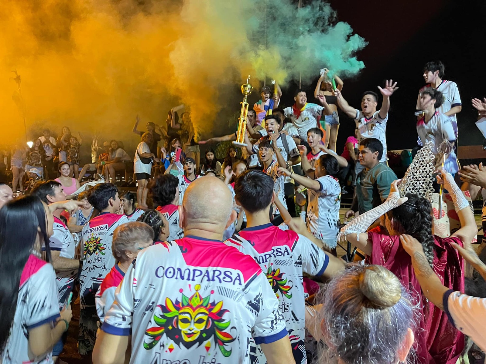 La Comparsa Arcoiris fue la ganadora del carnaval “Cataratas de alegría 2025”