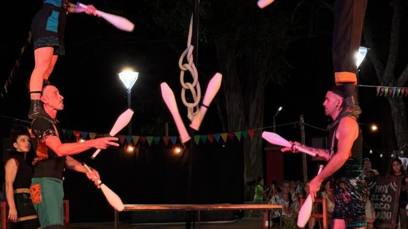 Magia, circo y música “Al caer en sol” en Cataratas