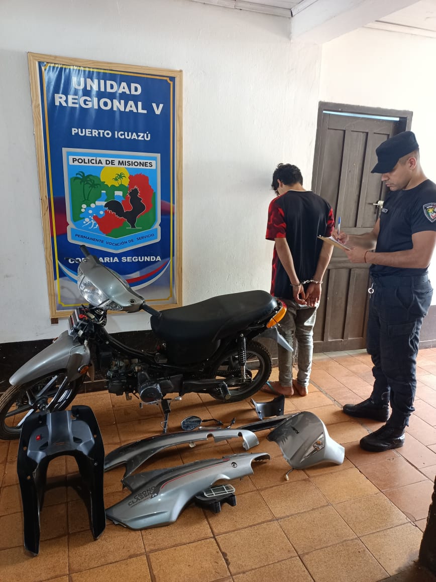 Recuperaron una motocicleta robada y detuvieron a dos personas