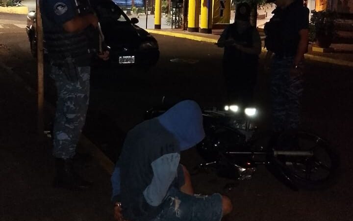 Motonarco fue arrestado con dosis de droga tras persecución policial en Puerto Iguazú
