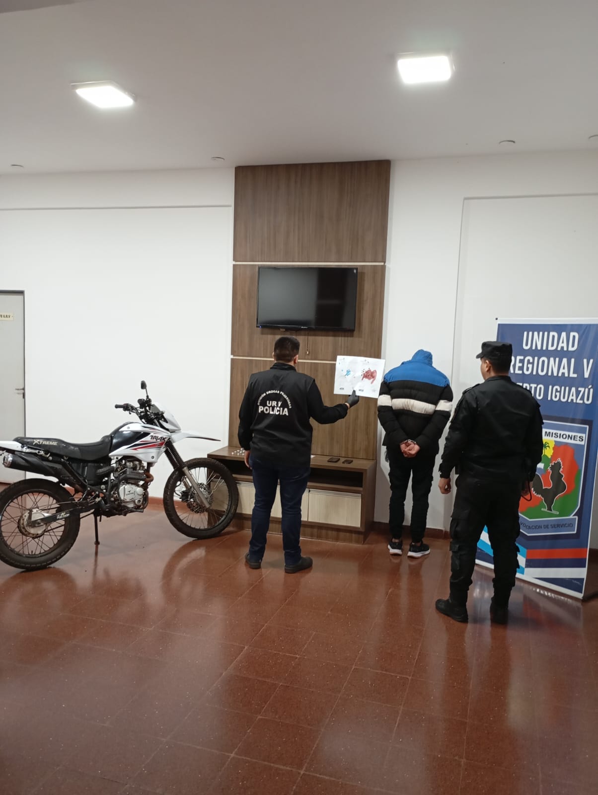 Puerto Iguazú: Cayó un motodealer con 26 dosis de cocaína, marihuana y “Tusi” 