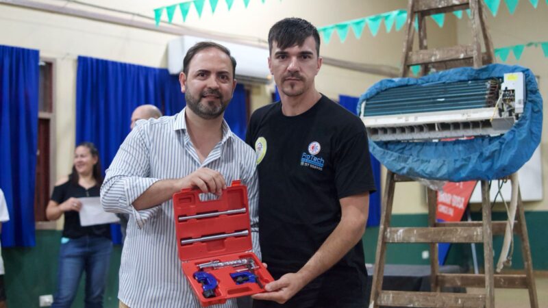 Se concretó el taller de instrucción de mantenimiento al Aires Acondicionados