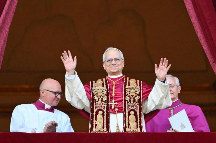 Habemus Papa: Robert Francis Prevost toma el nombre de León XIV