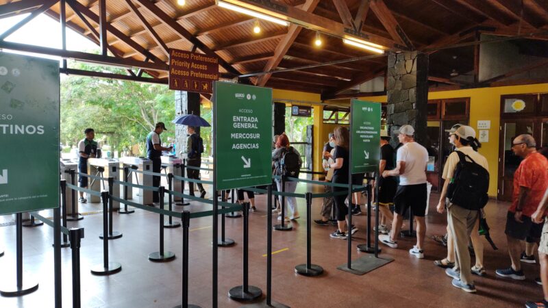 Ambientalistas solicitan que se inicie la licitación pública de los servicios dentro del Parque Nacional Iguazú