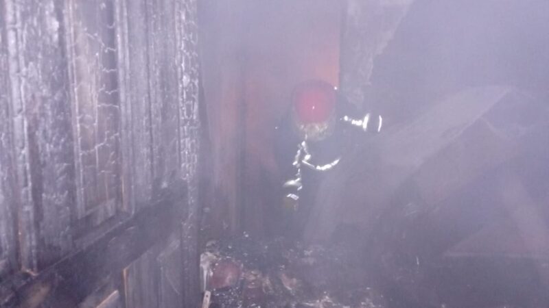 Iguazú: Tres familias afectadas en el incendio de un inquilinato