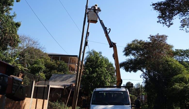 Puerto Iguazú: Energía de Misiones refuerza el servicio en Zona de Granjas