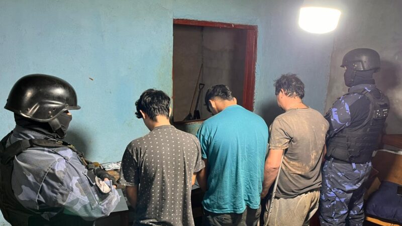 Robo de motos: mediante allanamientos incautaron drogas, motos y dinero