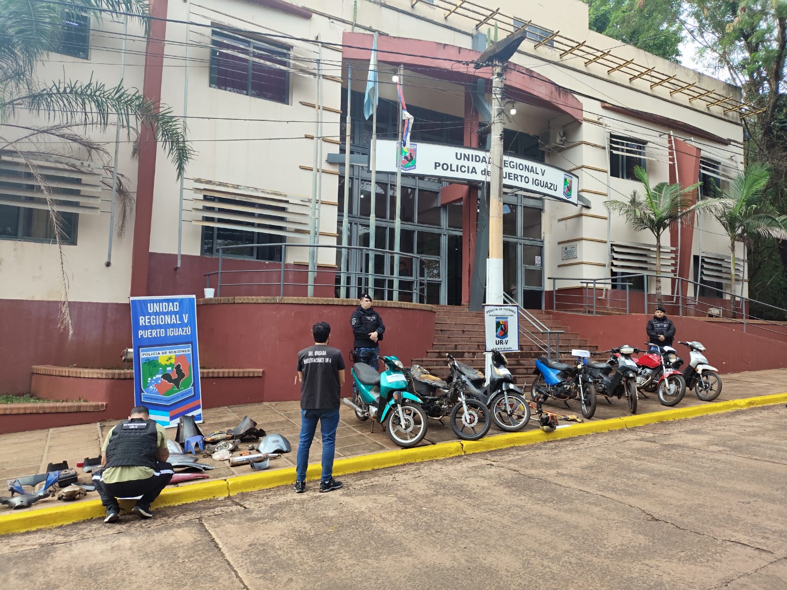 Cayó en Iguazú “el dúo del desguace”: tenían motos robadas listas para desarmar y serían parte de una red criminal