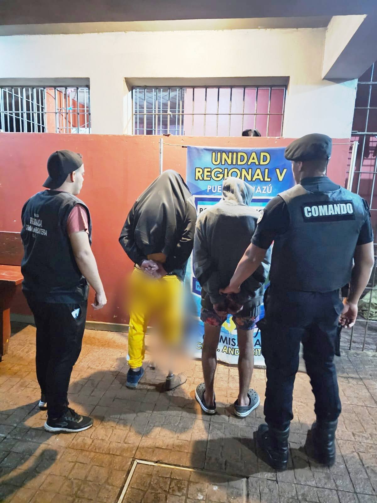 Cayó “Pata de Hierro” y su hijo con 82 dosis de cocaína y casi cuatro millones encanutados en Andresito